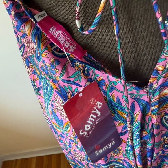 Vintage 90s Dreamy halter maxi dress in vibrant paisley (pink, lilac & teal) ✨ - Picture 8 of 10